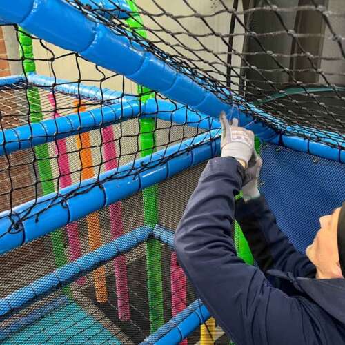 Binnenspeeltuin repareren ELI Play Serviceteam