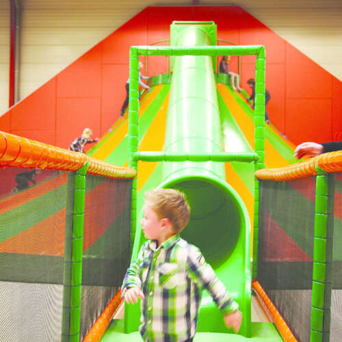 Kinder Klettervulkan - Indoor Spielplatz