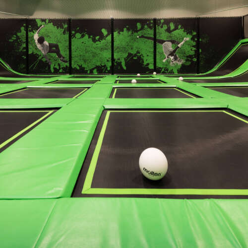 Dunk zone trampoline park jump one hannover