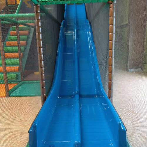 Slide indoor playground Monkey Town Troisdorf ELI Play